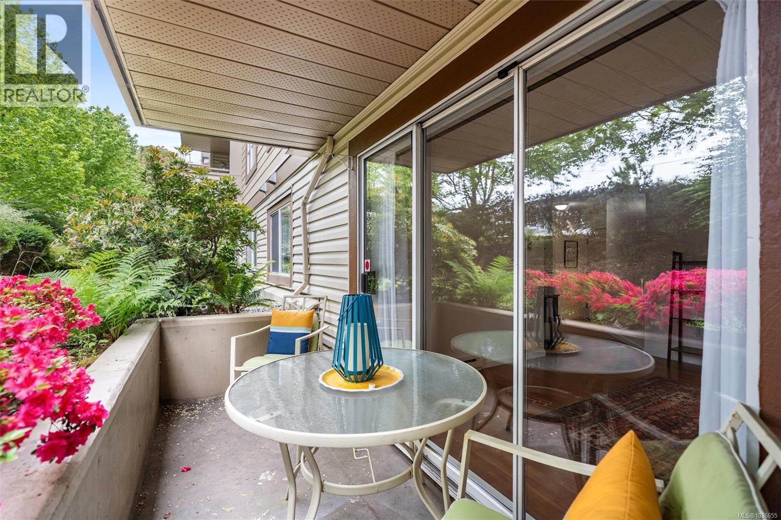 #105 1055 Hillside Ave - 15