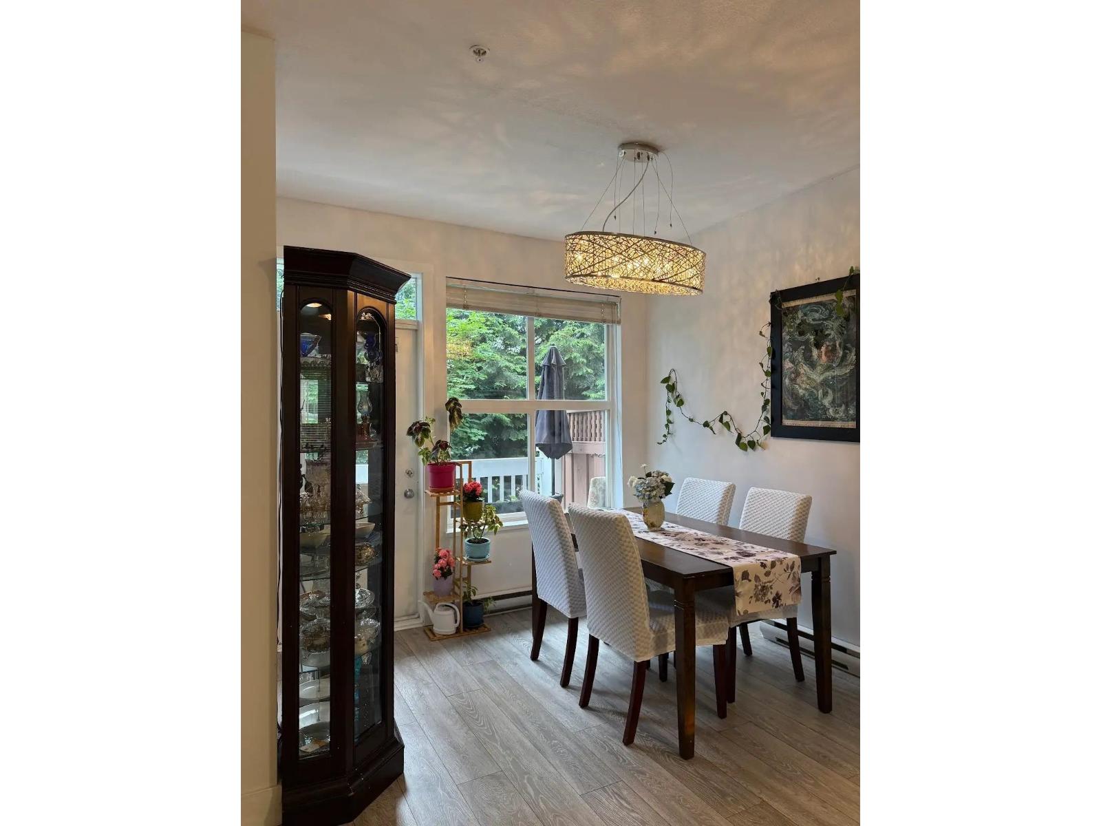 33 20460 66 AVENUE, Langley