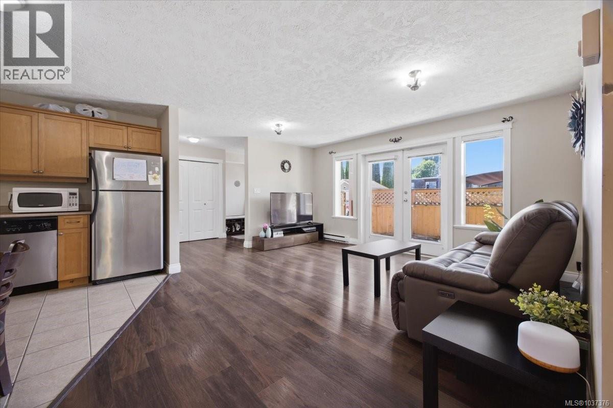 #101 2510 Alexander St - 10