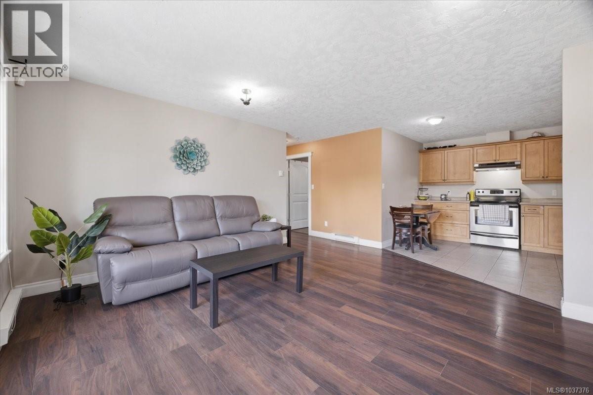#101 2510 Alexander St - 12