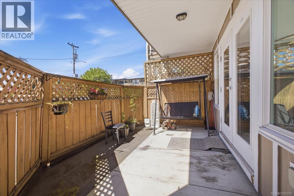 #101 2510 Alexander St - 16