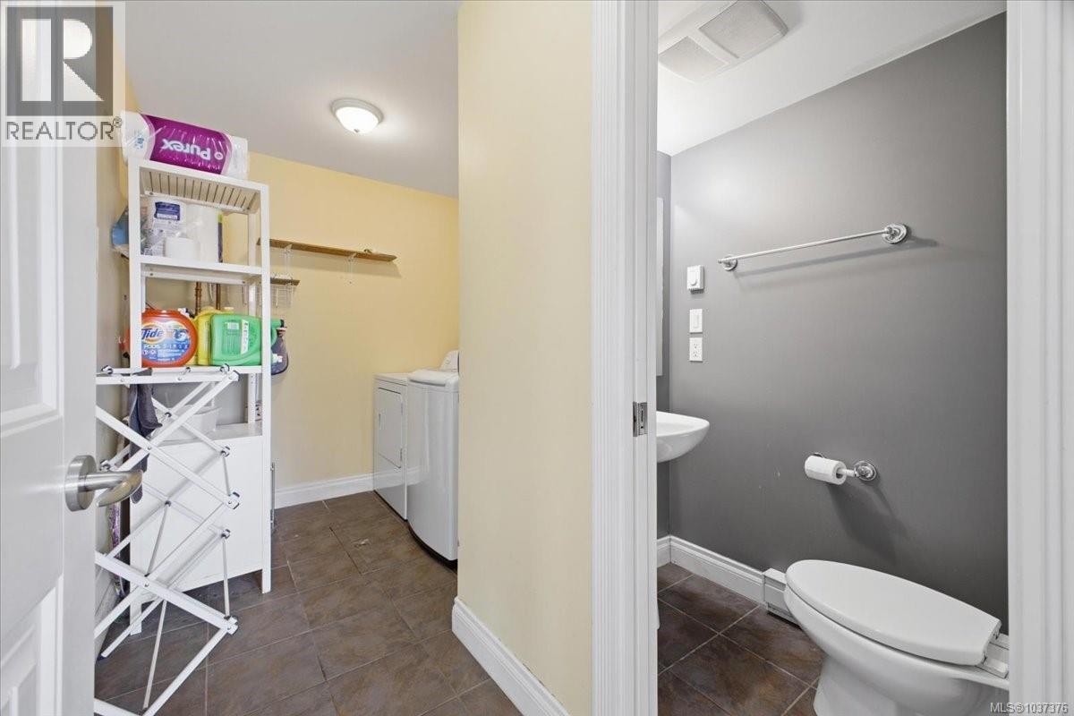 #101 2510 Alexander St - 19