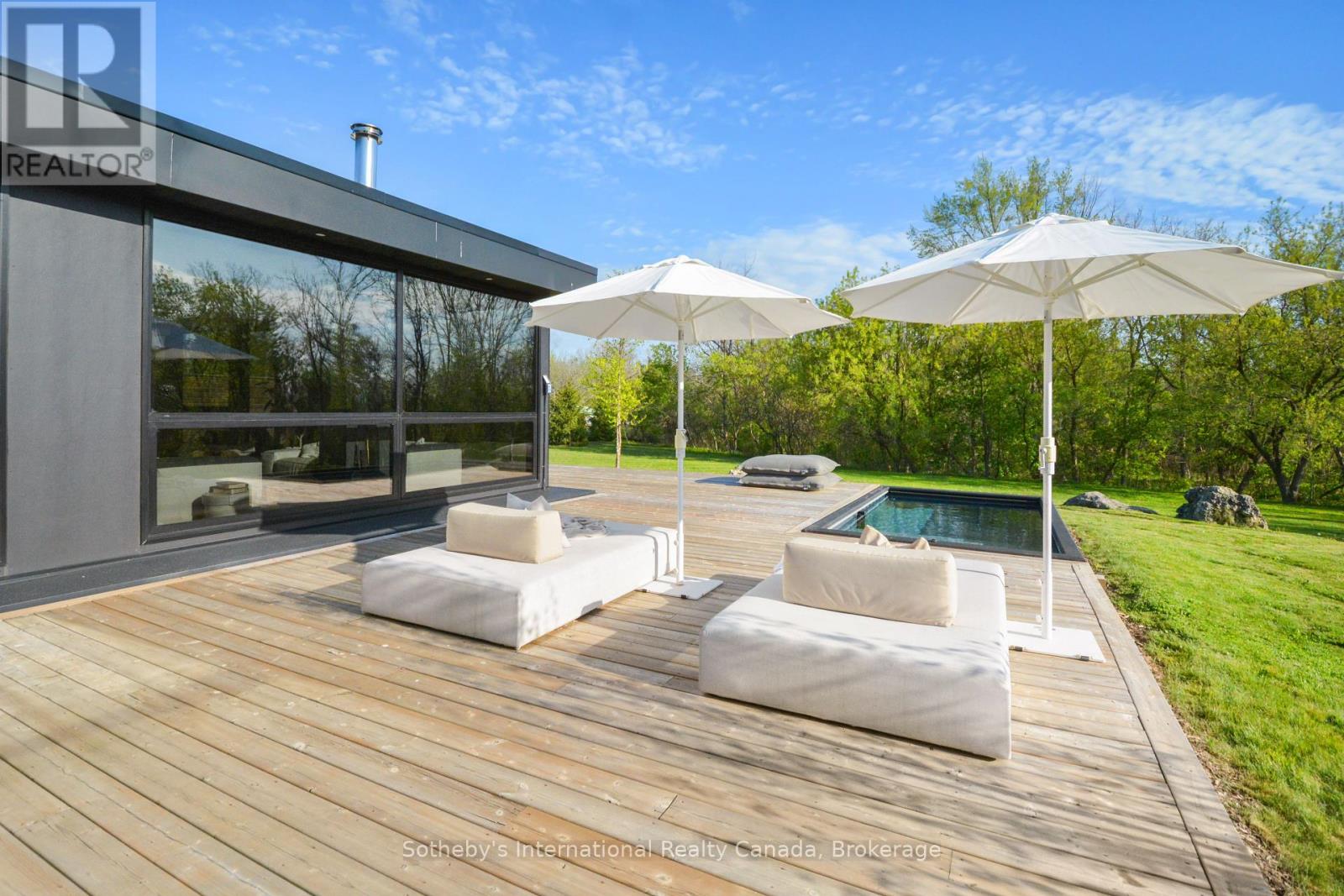 10 EUREKA STREET - Image 33