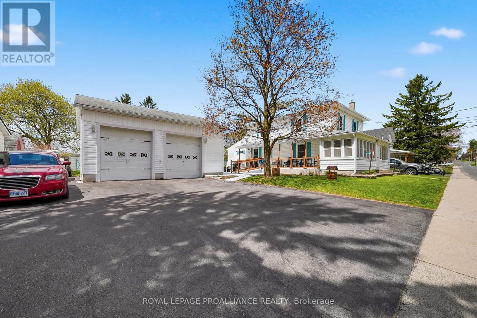 4343 NOTRE DAME STREET - Image 2
