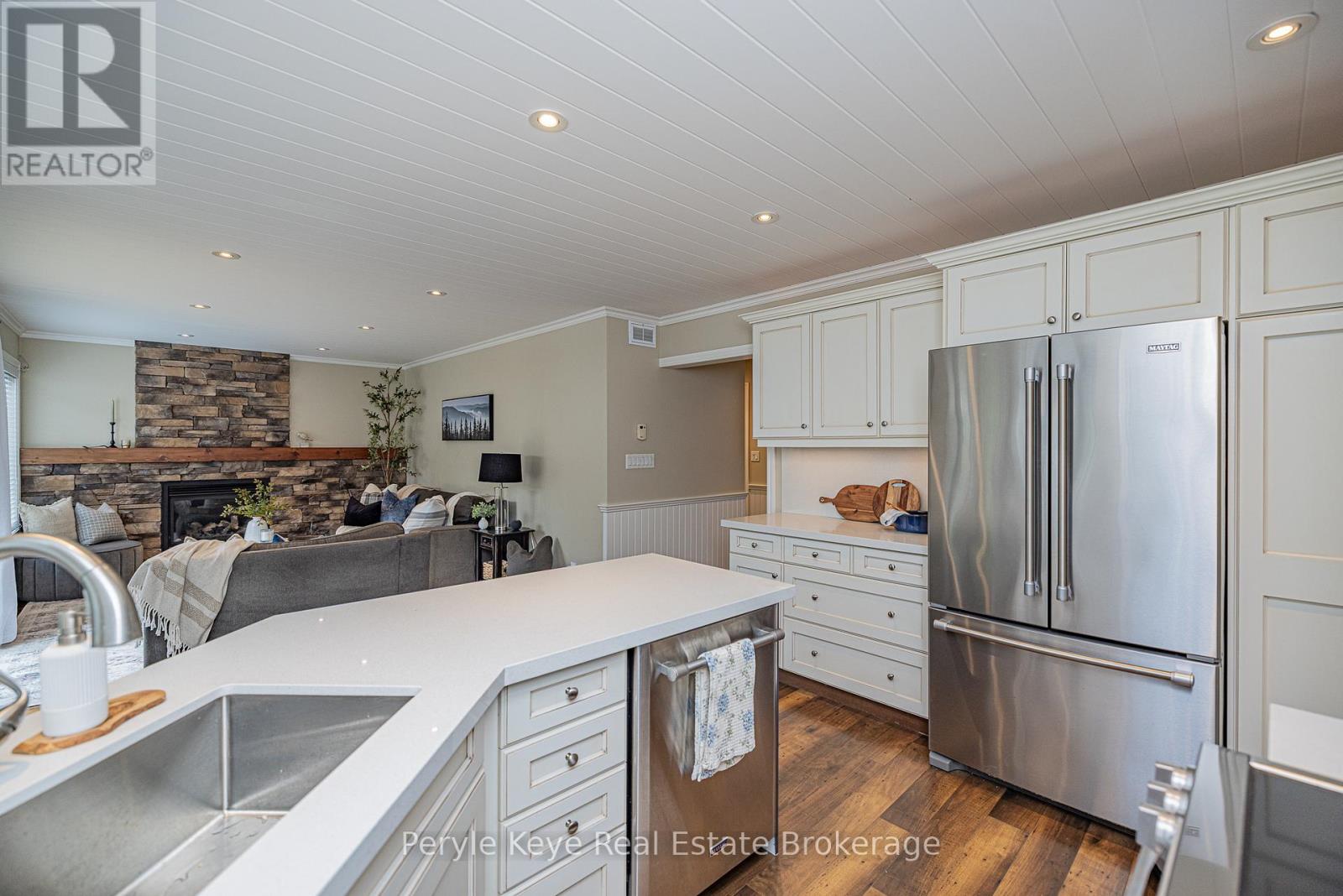 5 MACKENZIE DRIVE - 20