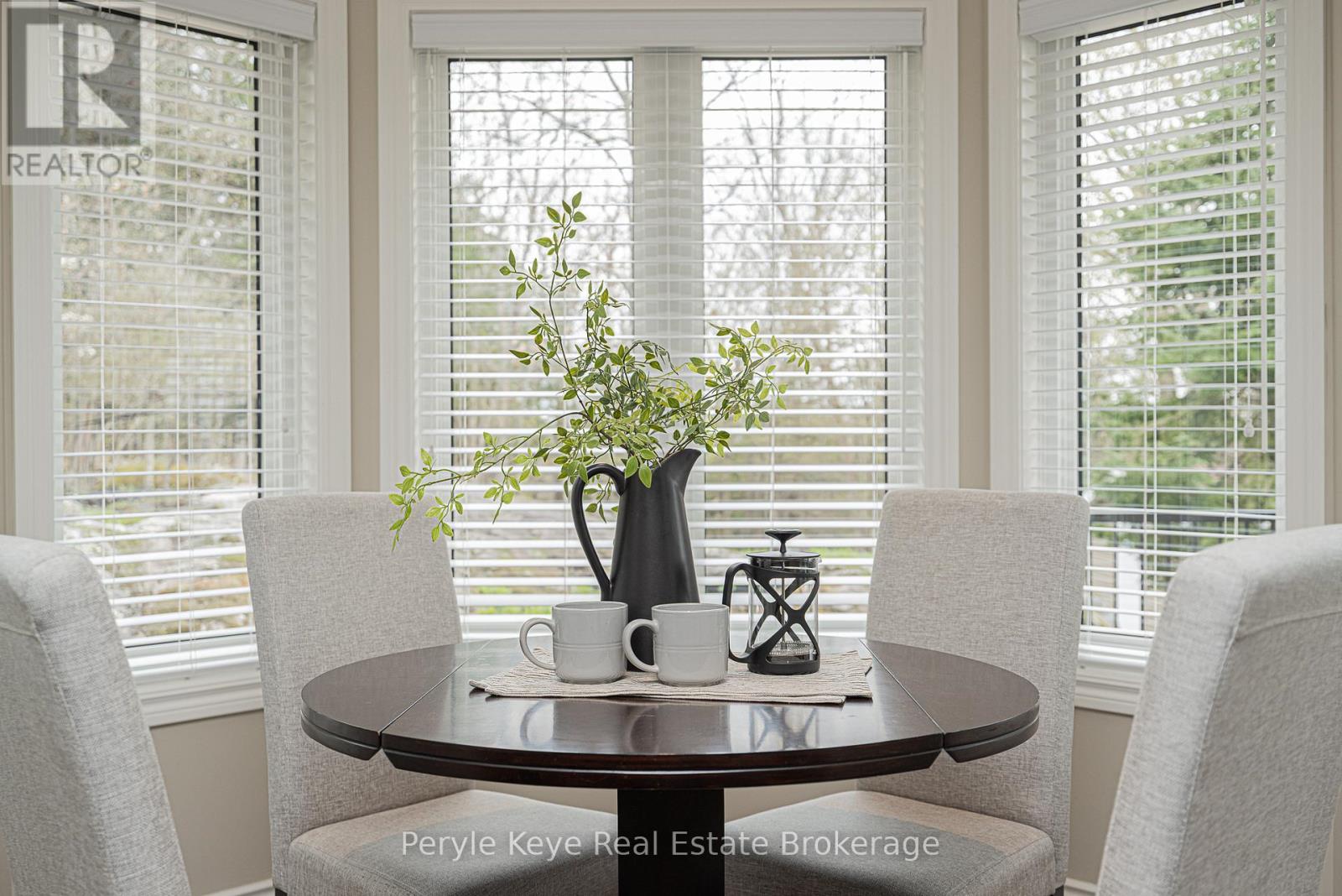 5 MACKENZIE DRIVE - 23
