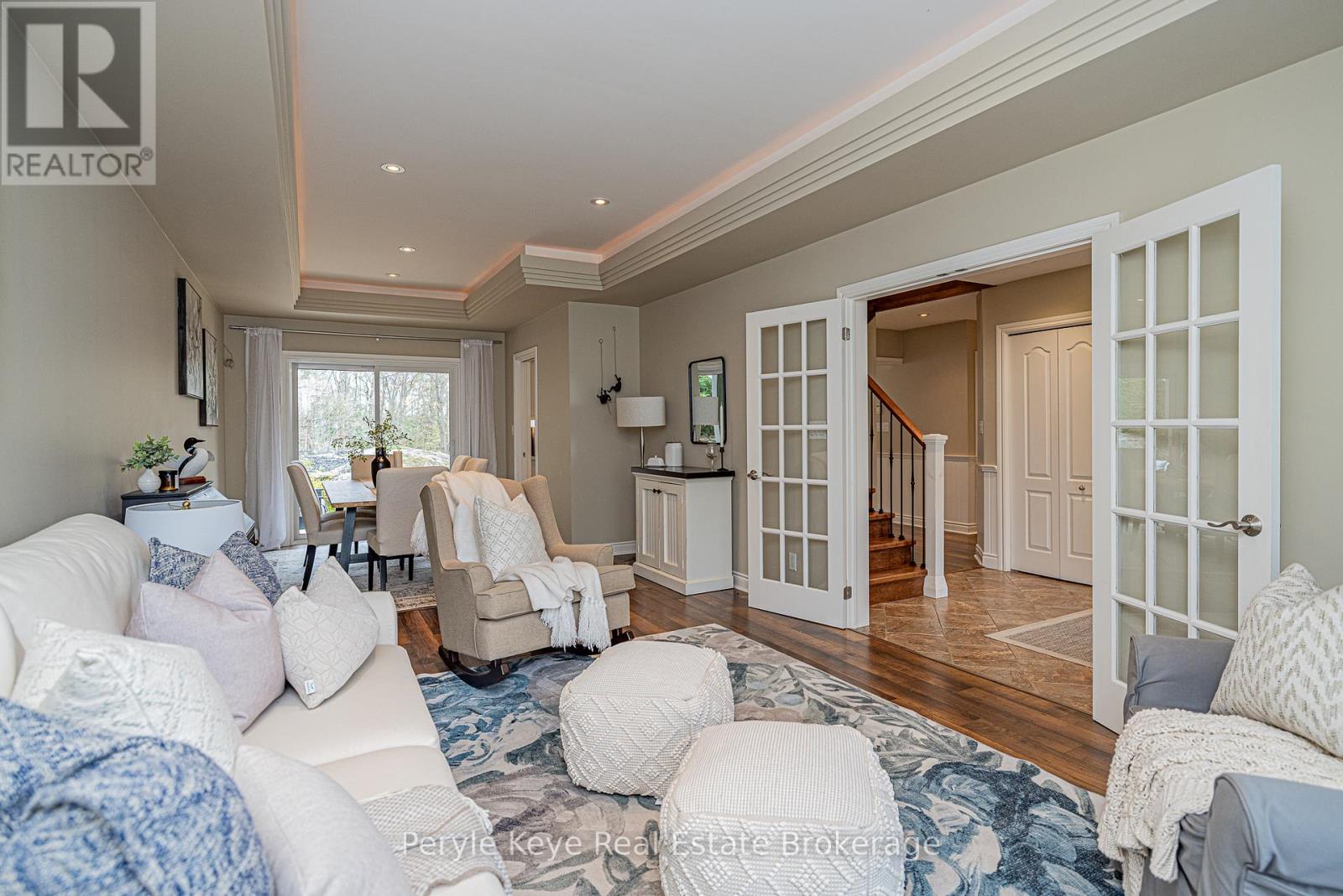 5 MACKENZIE DRIVE - 28