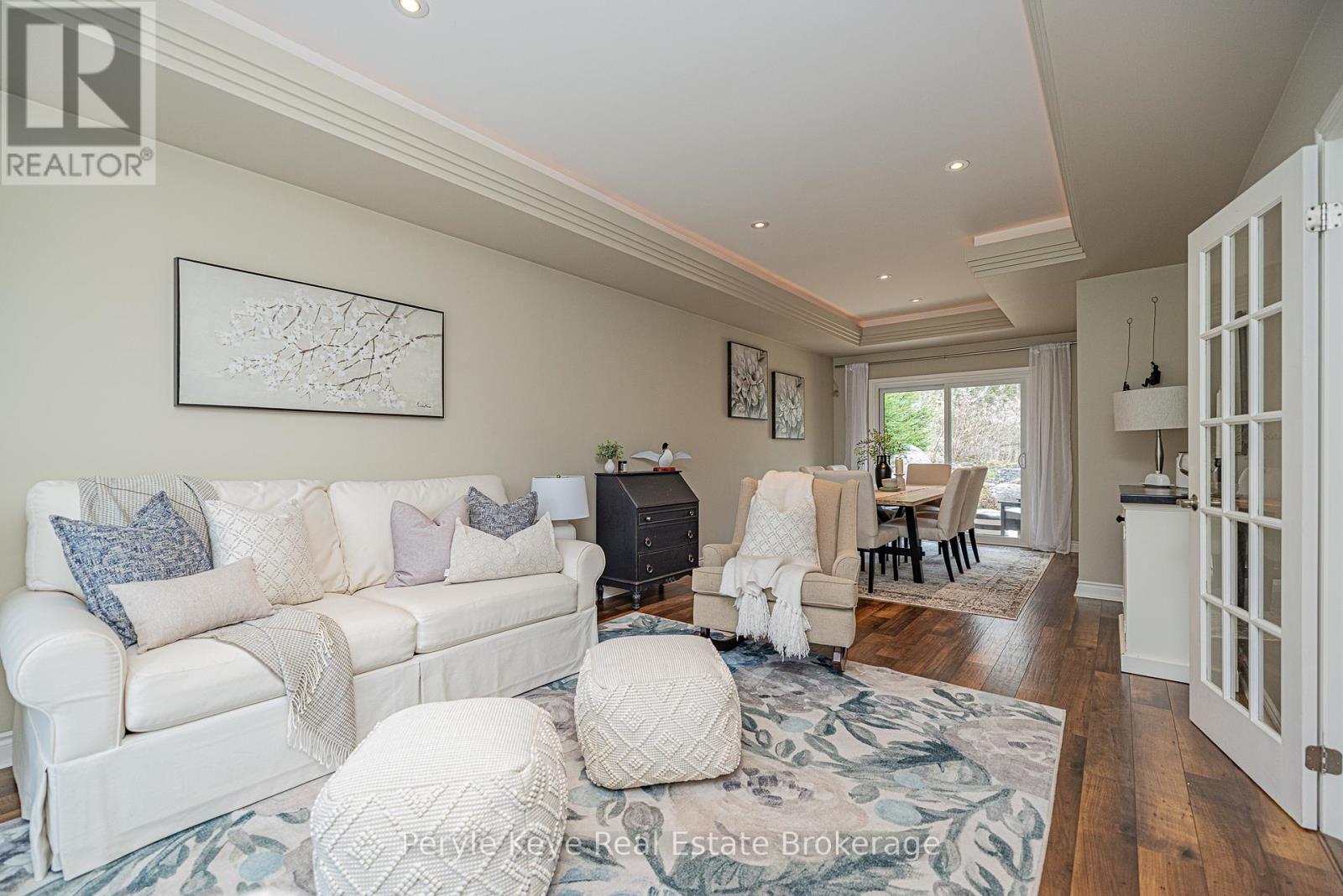 5 MACKENZIE DRIVE - 30