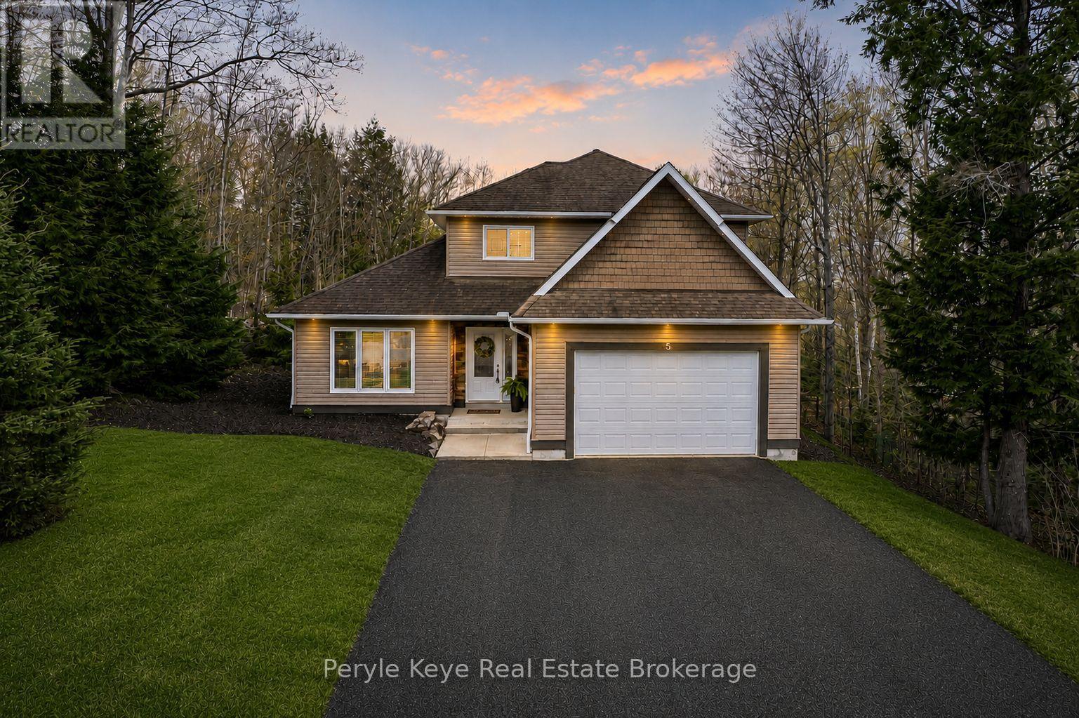5 MACKENZIE DRIVE - 49