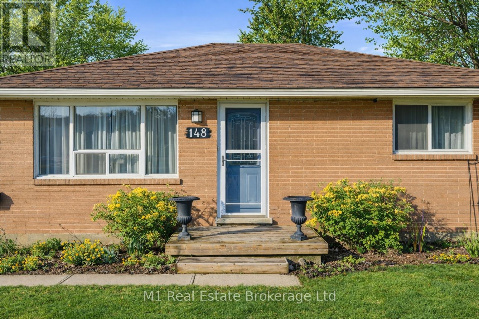 148 VICTORIA ROAD N - 3