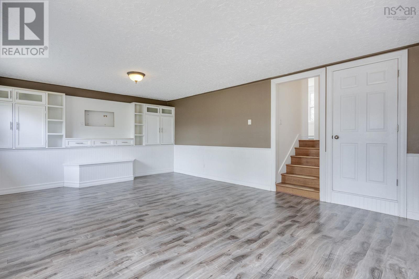 12636 Highway 1 - 29
