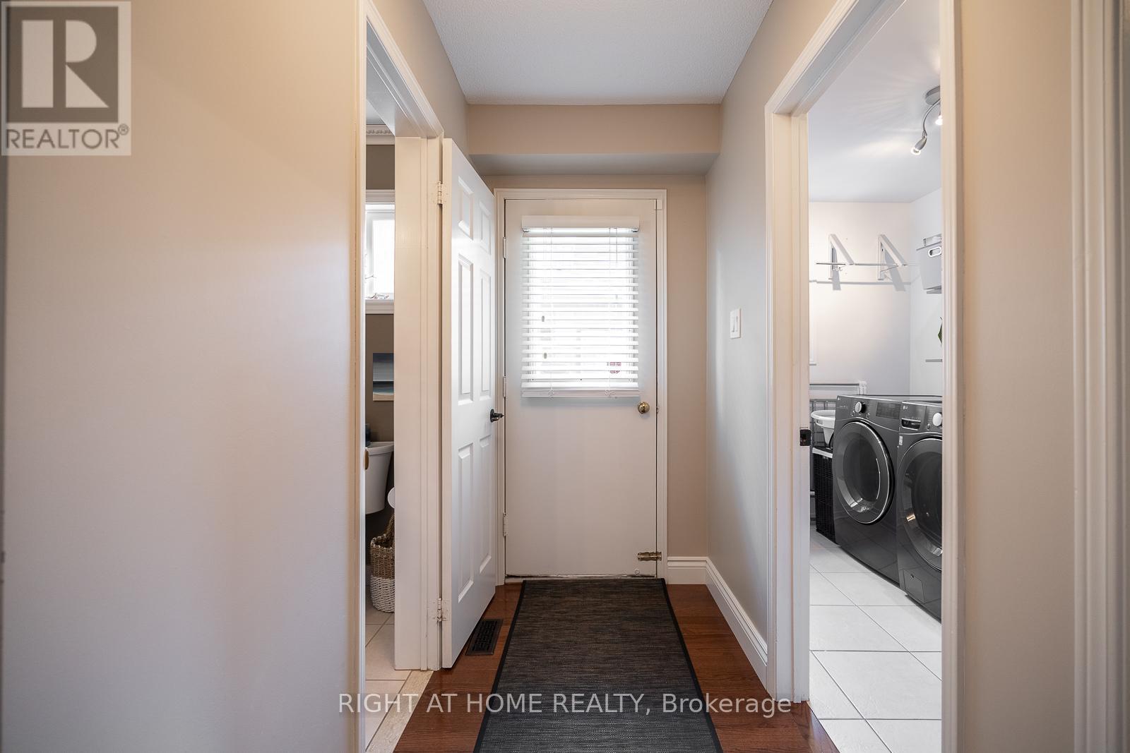41 CHRISTIE DRIVE - 21