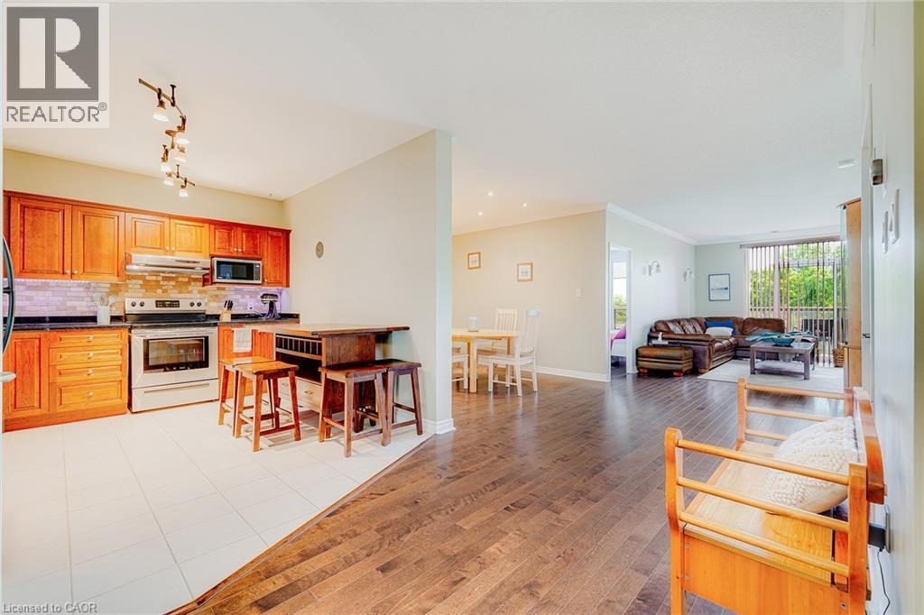 255 KEATS Way Unit# 403, Waterloo, Ontario, N2L6N6 — Photo 11
