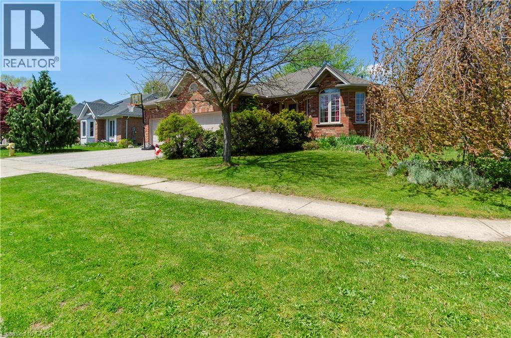 61 DEVILS CREEK Drive, Cambridge, Ontario, N1S4Y3 — Photo 15