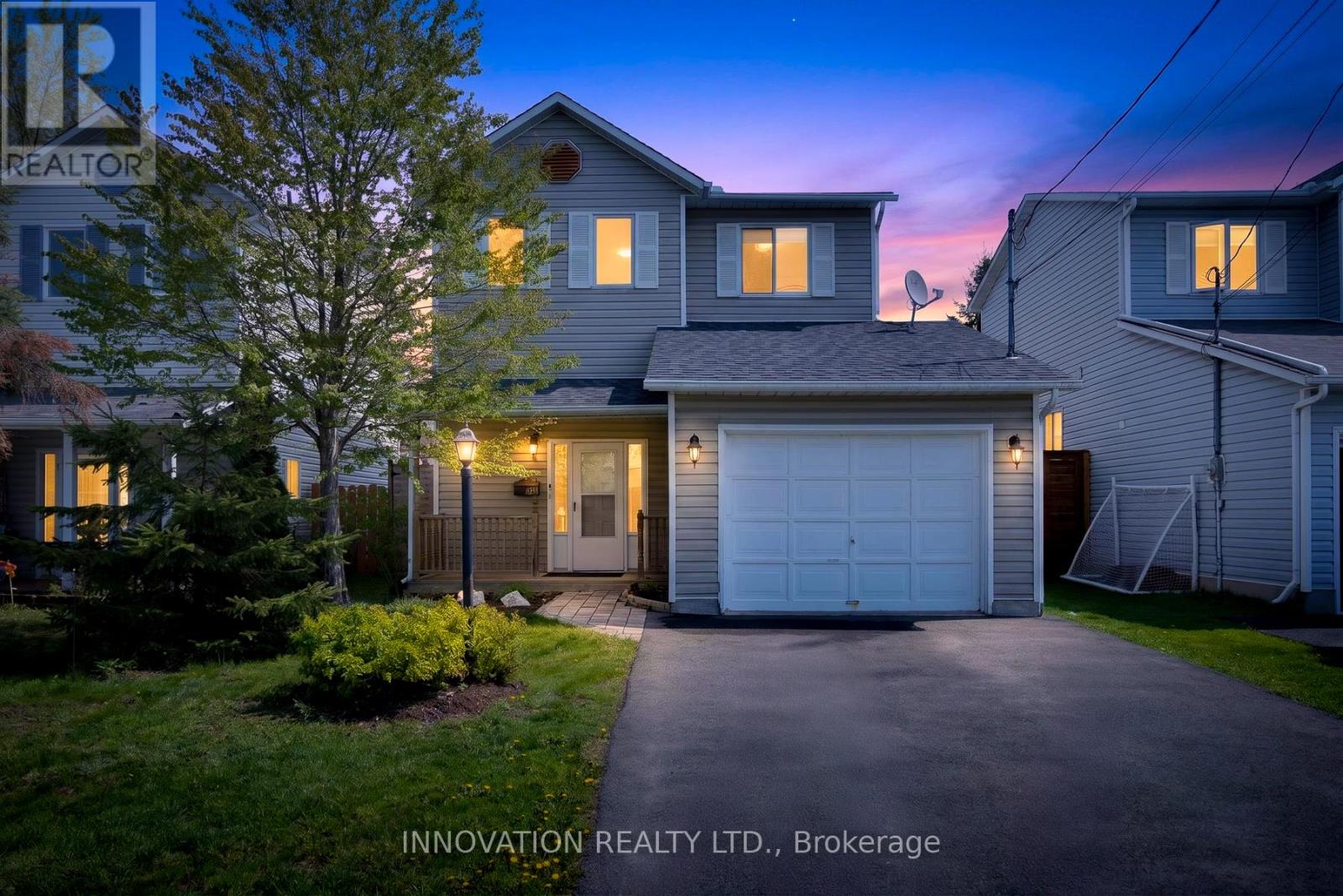 Detached home w single car garage and pvt drive