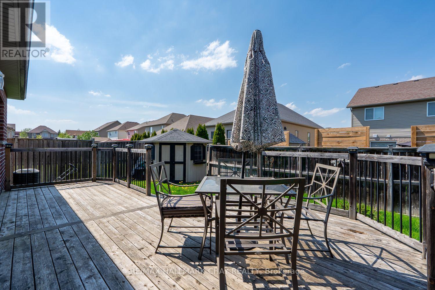 57 IRWIN CRESCENT - 5