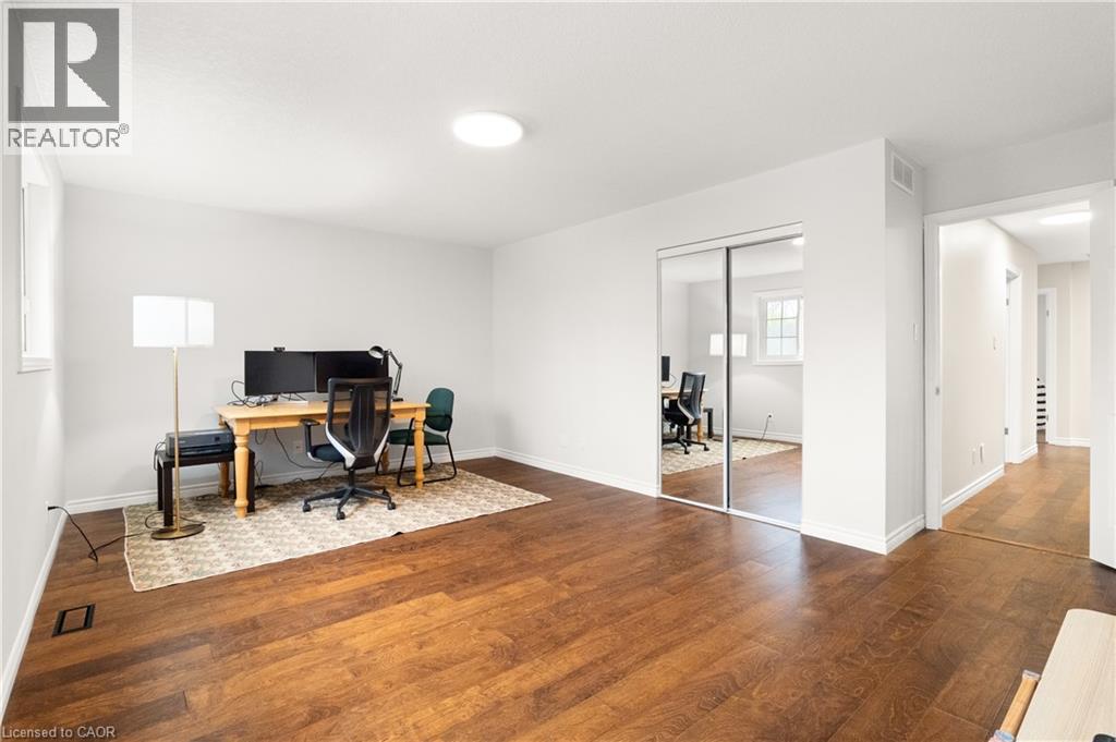 314 OLD CHICOPEE Trail, Kitchener, Ontario, N2A4C8 — Photo 44