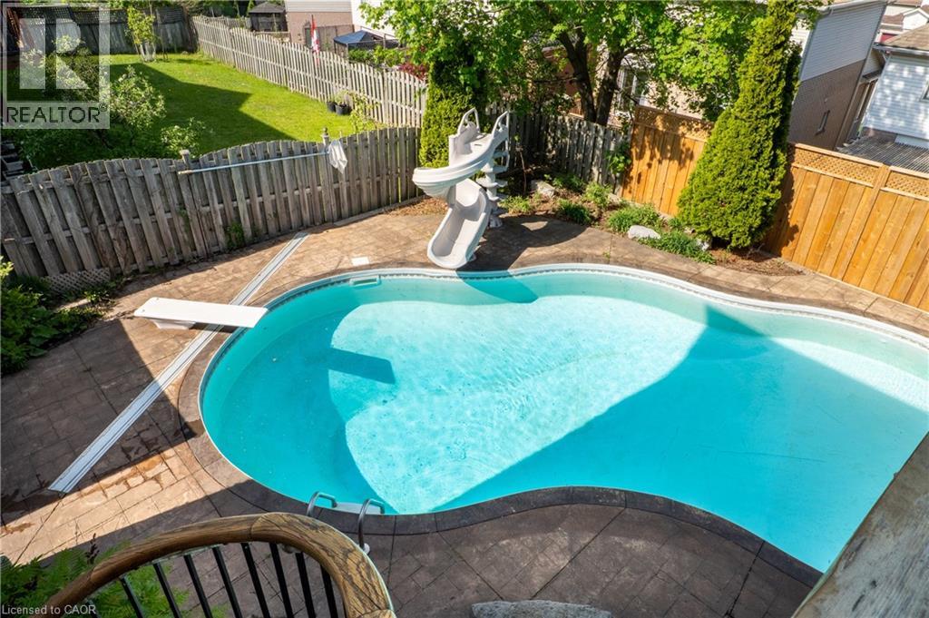 314 OLD CHICOPEE Trail, Kitchener, Ontario, N2A4C8 — Photo 15