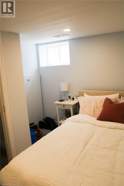 284 EAST 21ST Street Unit# Lower, Hamilton, Ontario, L8V2T9 — Photo 7