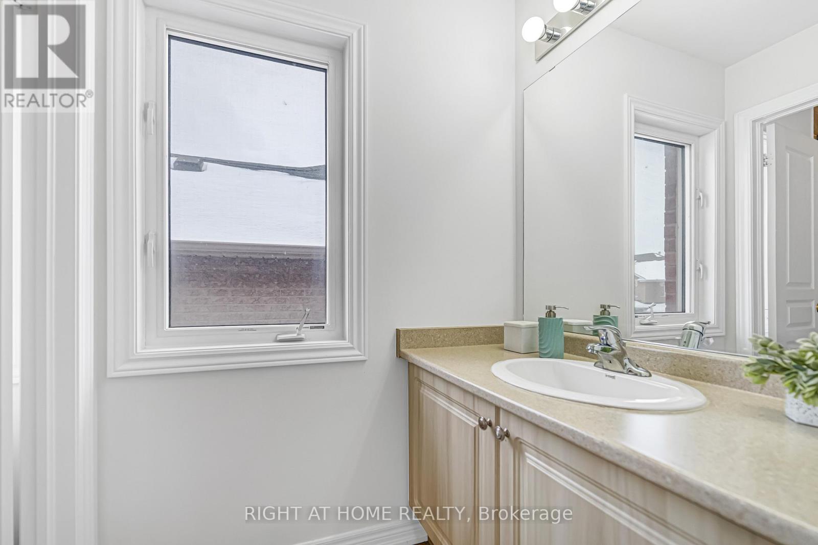 38 KELLINGTON TRAIL - 25