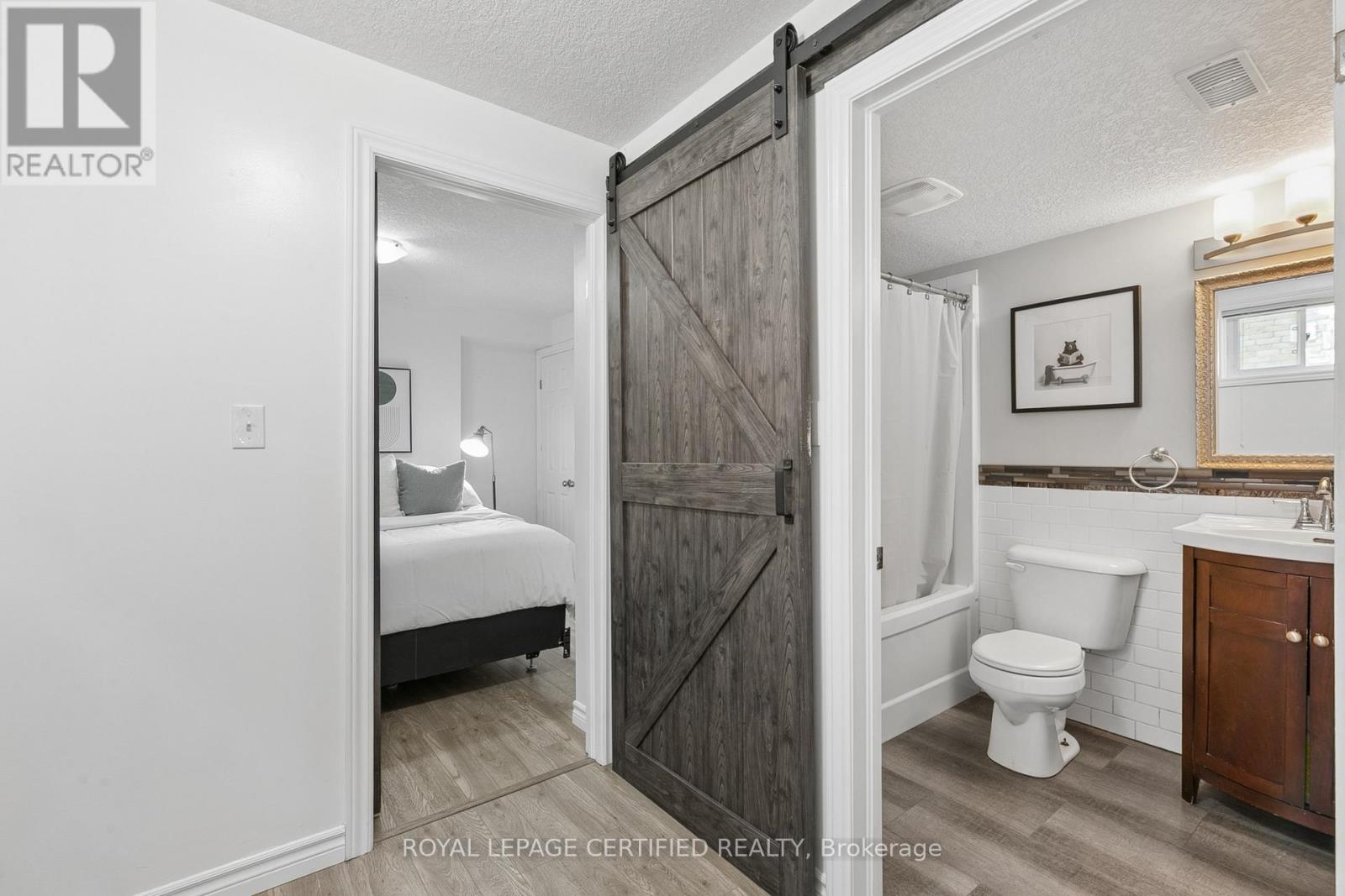 #60 35 MOUNTFORD DRIVE - 13
