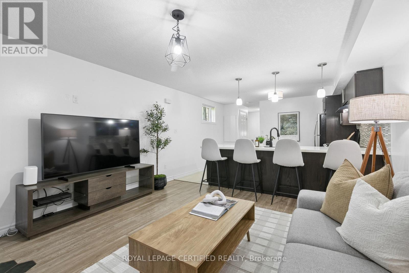 #60 35 MOUNTFORD DRIVE - 7