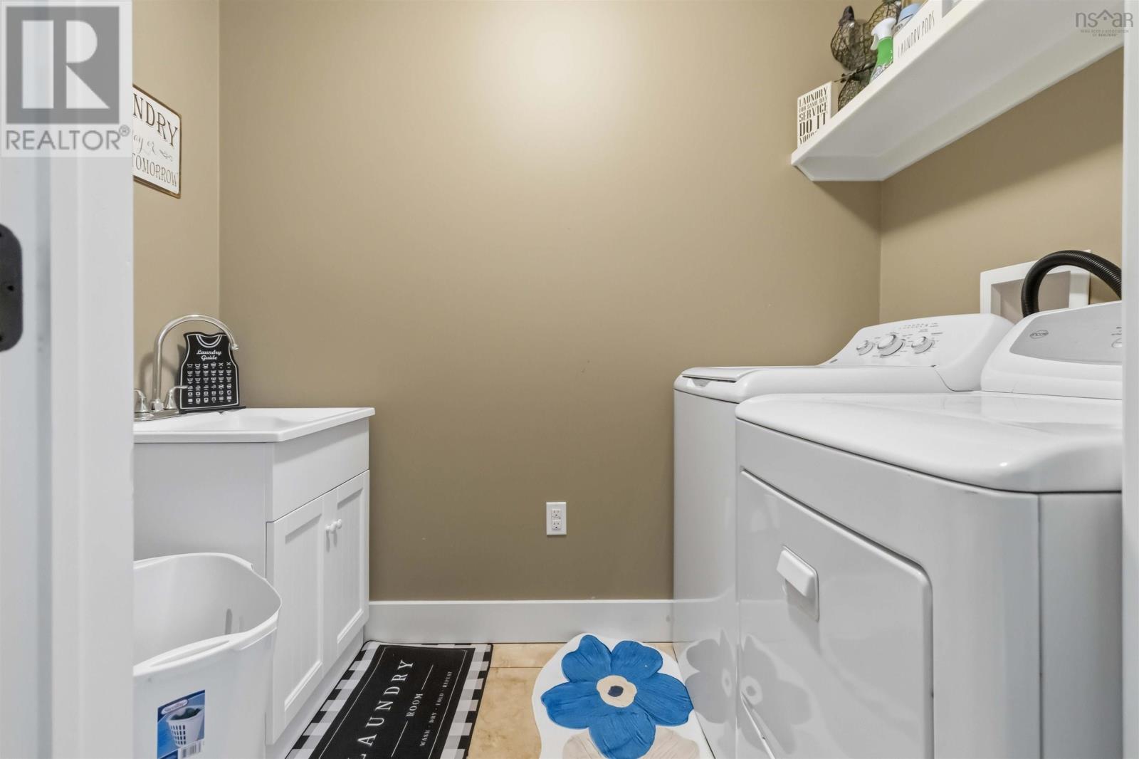 Property 22 of 34 of 928 Sackville Drive