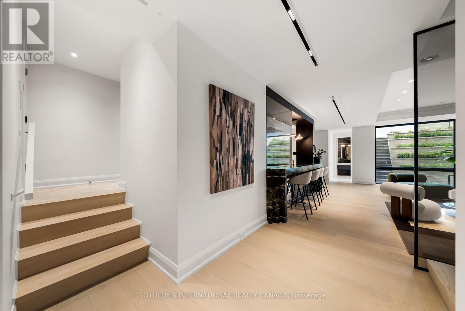 106 GLENAYR ROAD - 30