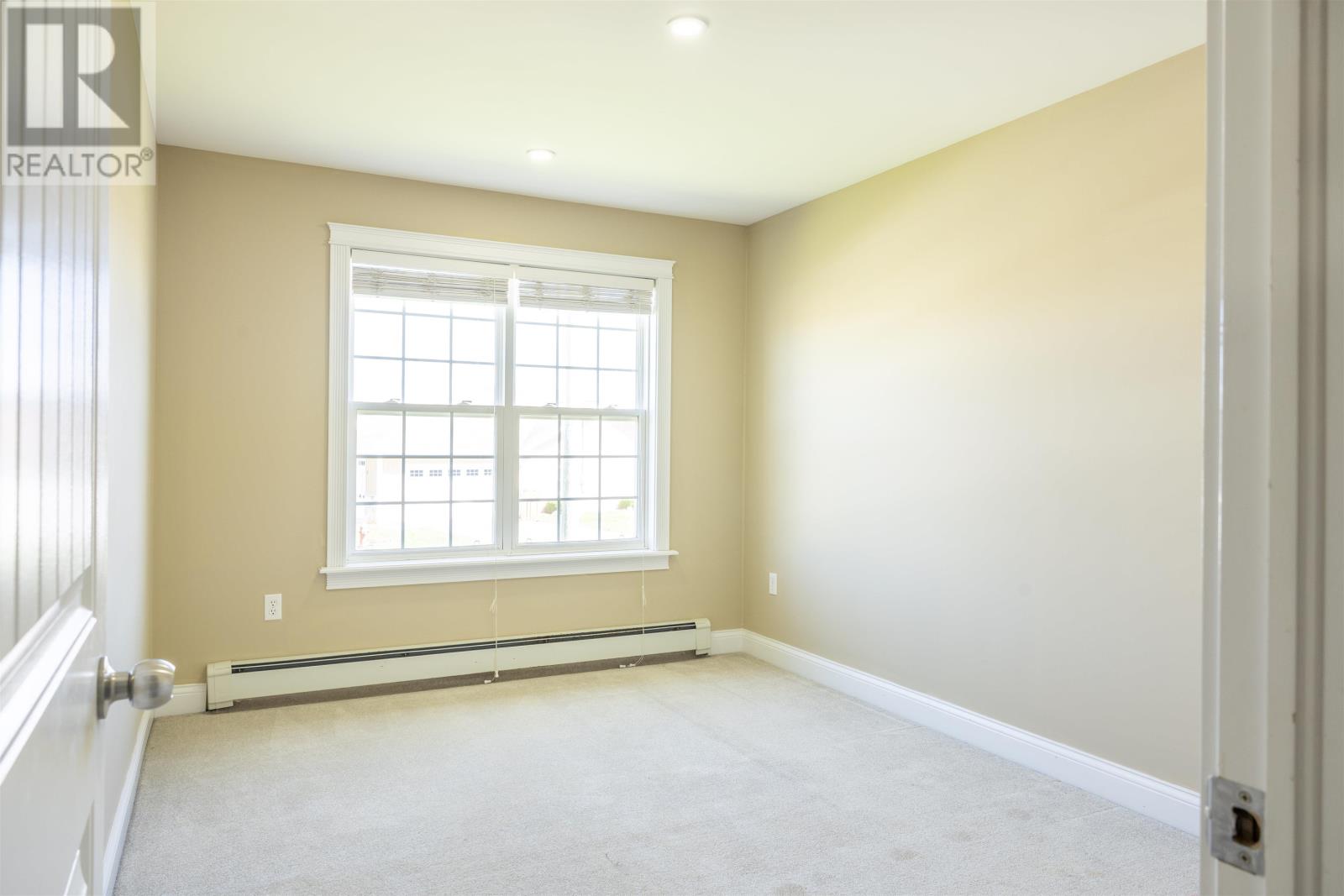 15 Raspberry Avenue - 25