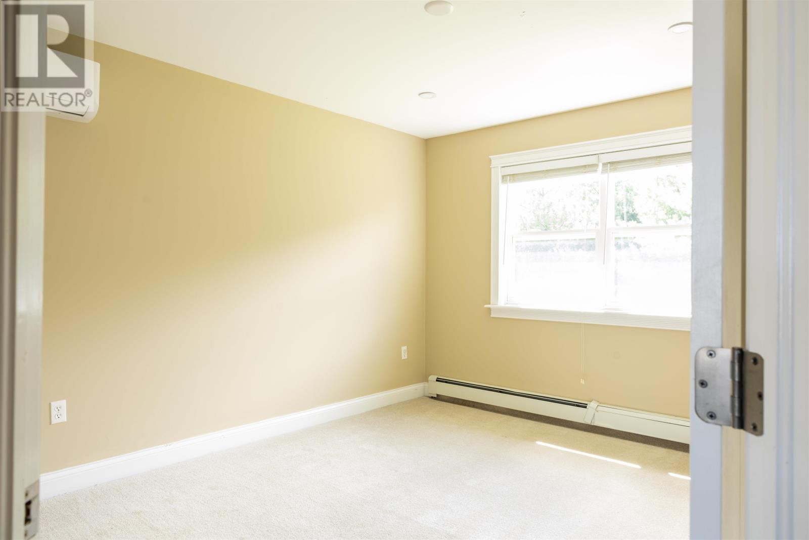 15 Raspberry Avenue - 31