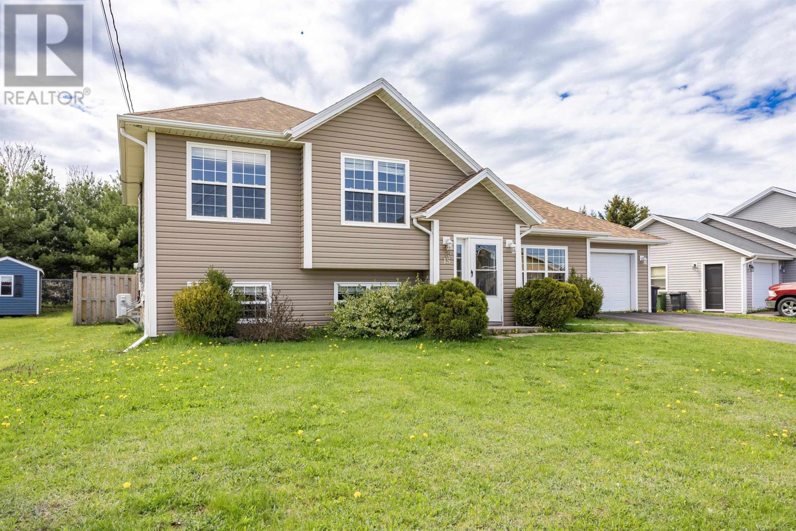 15 Raspberry Avenue - 38