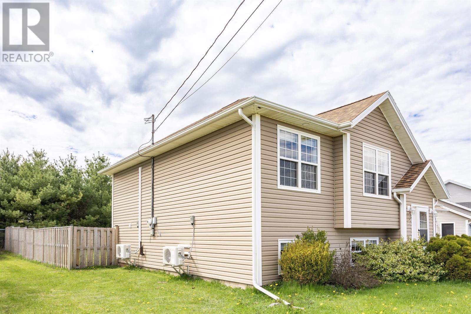 15 Raspberry Avenue - 39