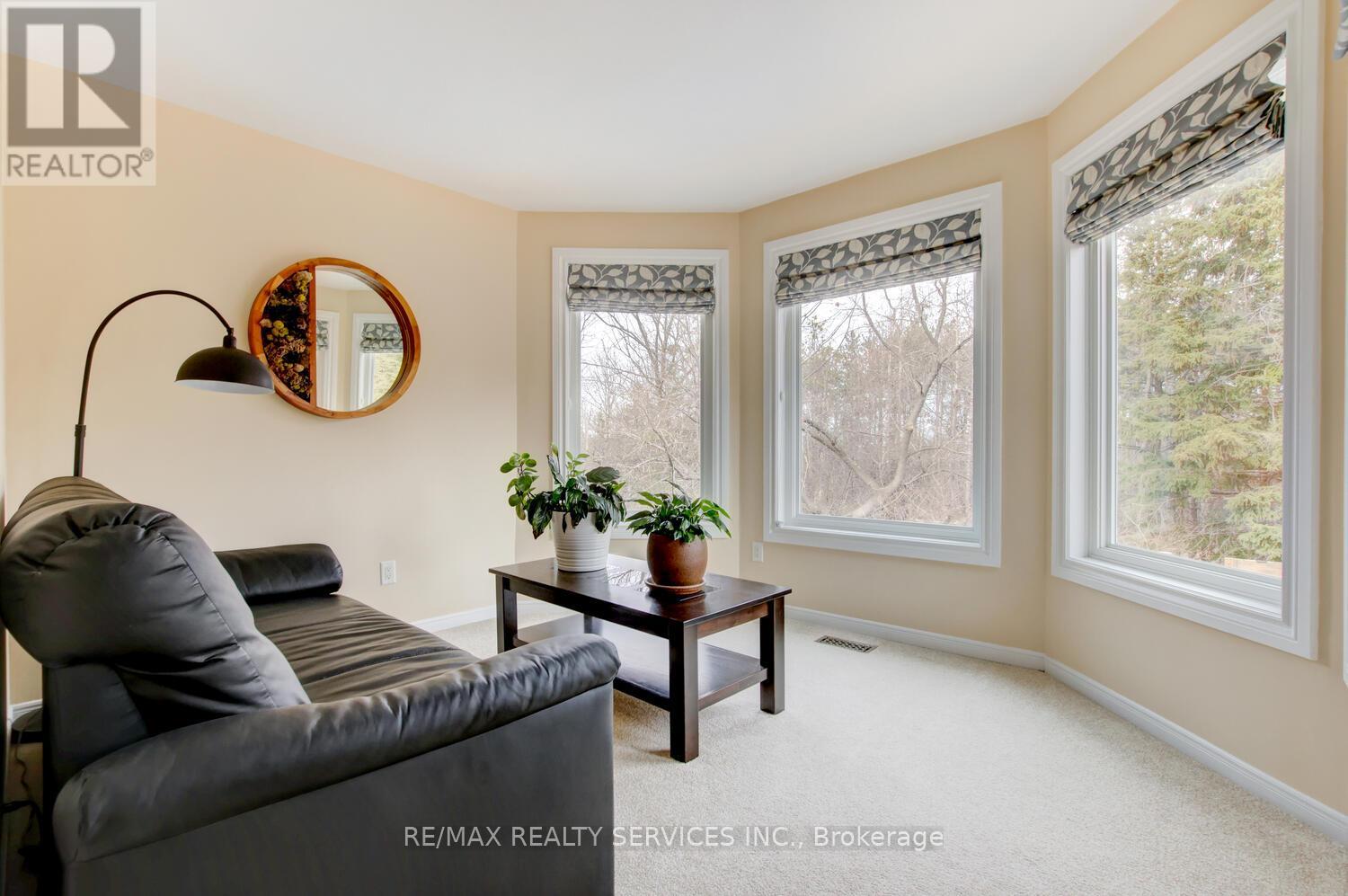 28 CHICKADEE CRESCENT - 22