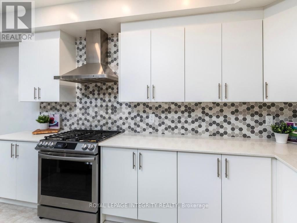 28 MENDOZA WAY - 18