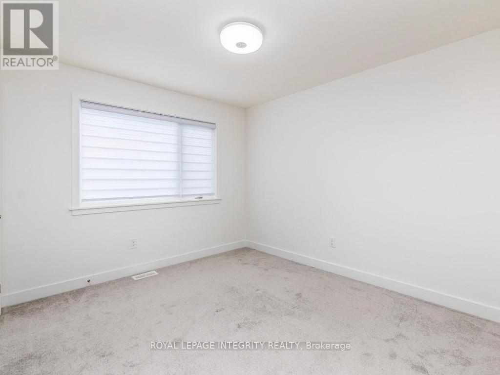 28 MENDOZA WAY - 27