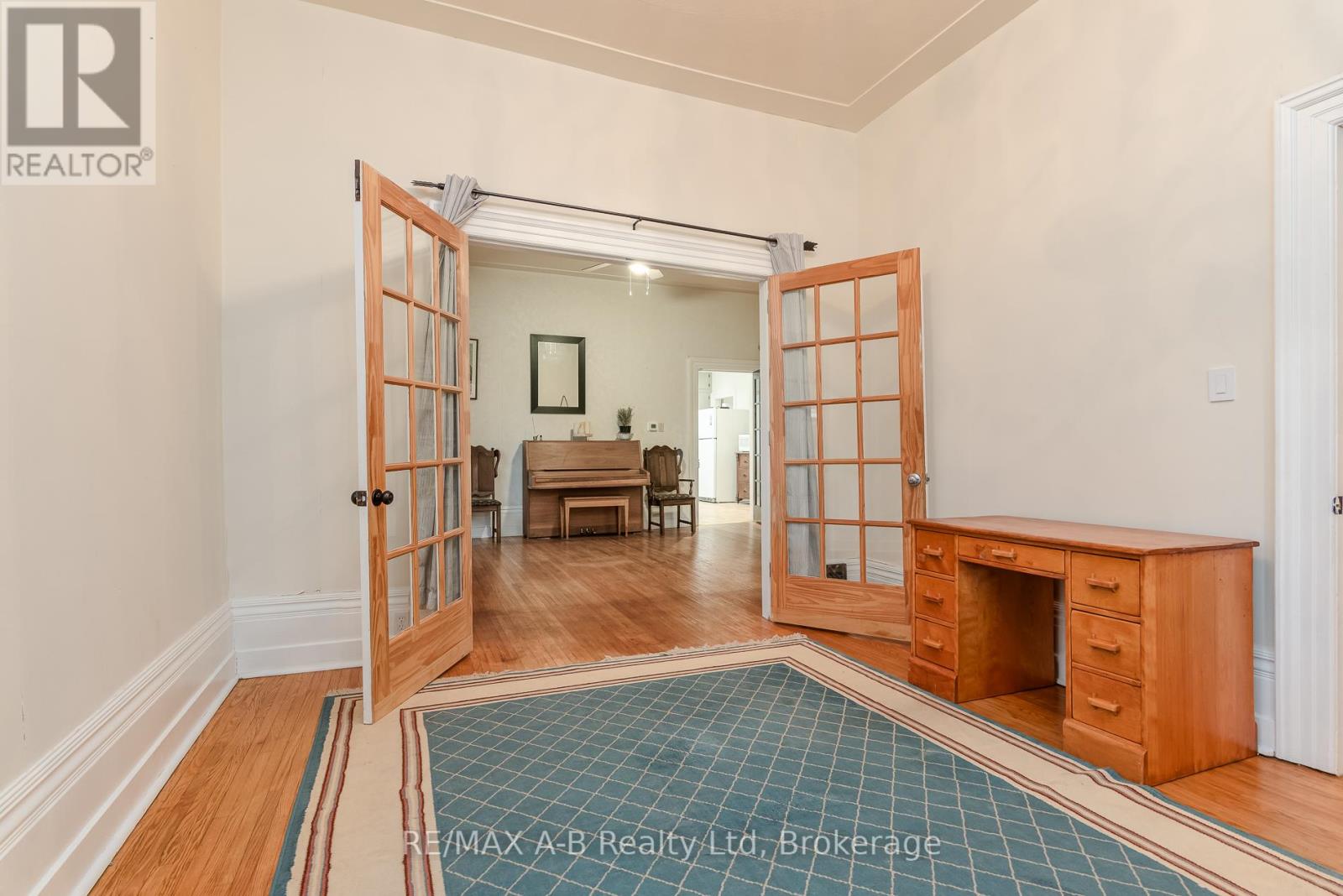 27 HOME STREET - 13