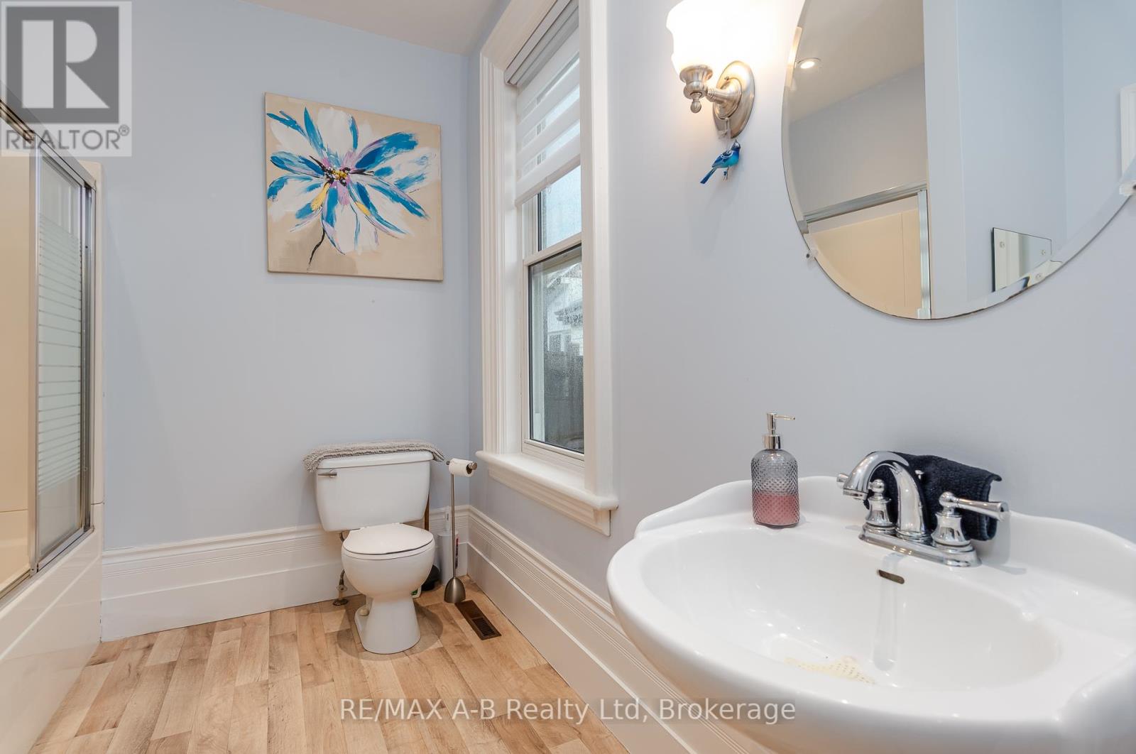 27 HOME STREET - 28