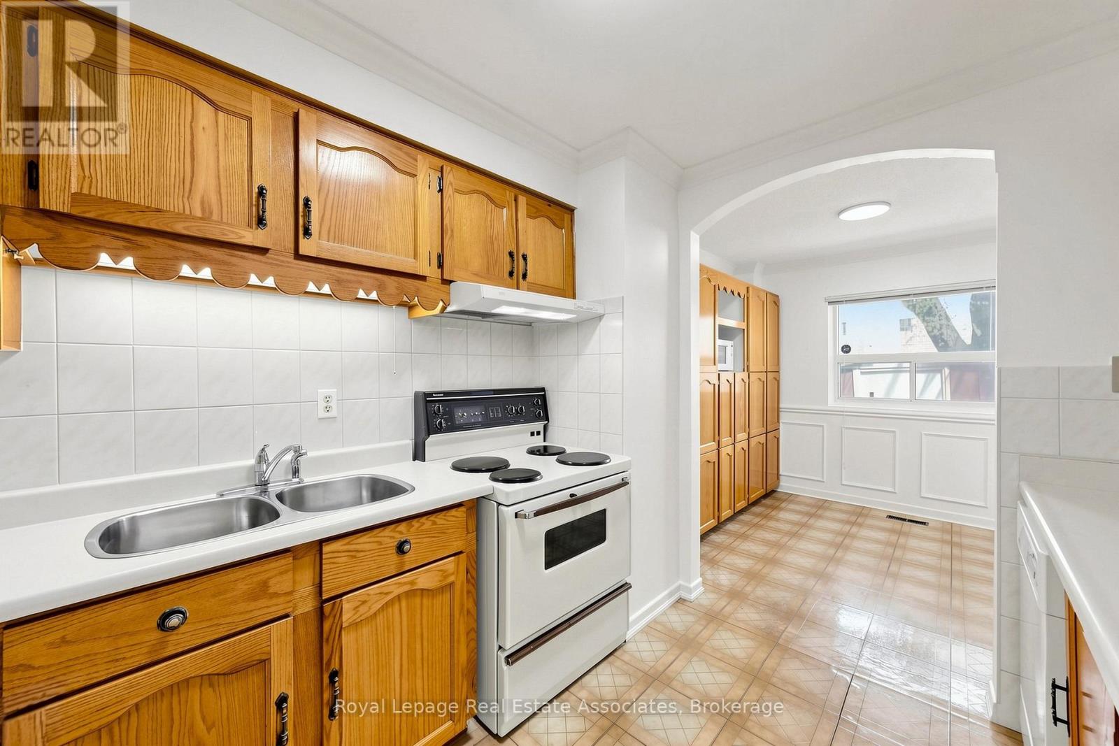 #40 600 SILVER CREEK BOULEVARD - 16