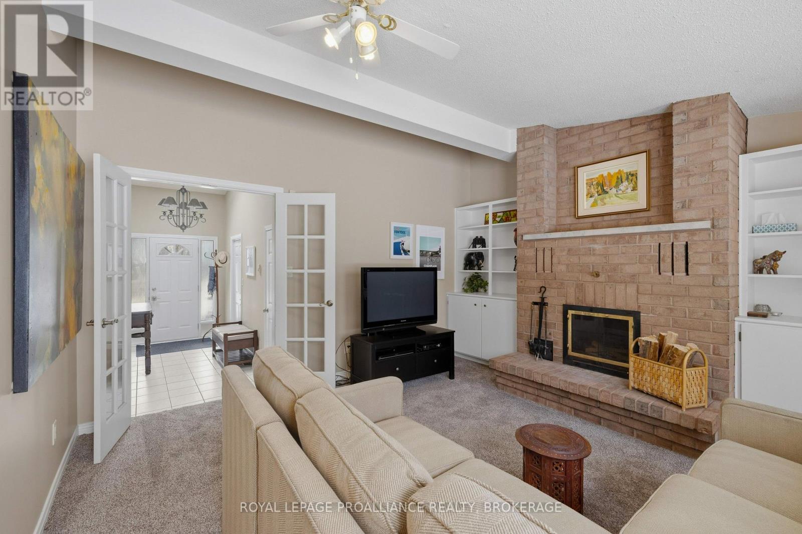 27 RIVERSIDE DRIVE - 7