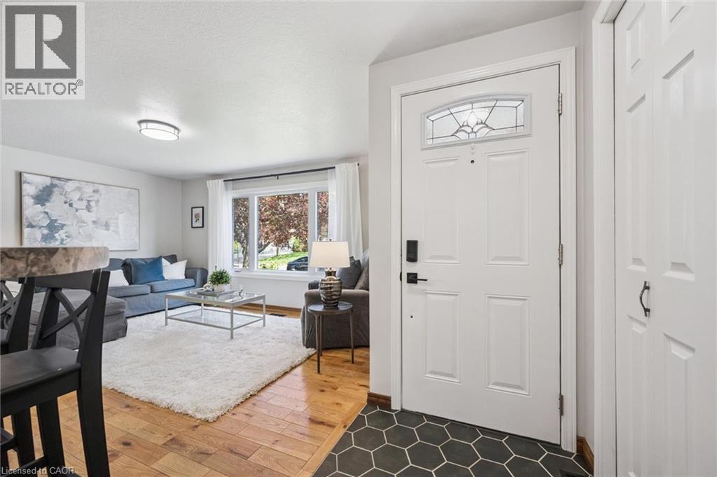 34 ASPEN Crescent, Elmira, Ontario, N3B1J8 — Photo 4