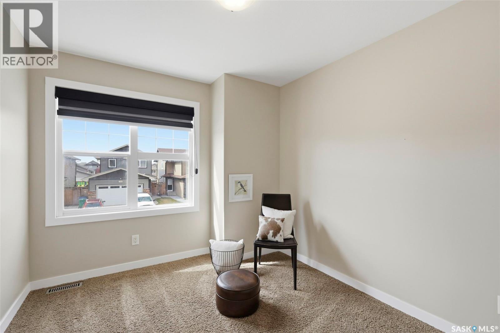 451 Henick CRESCENT - 16