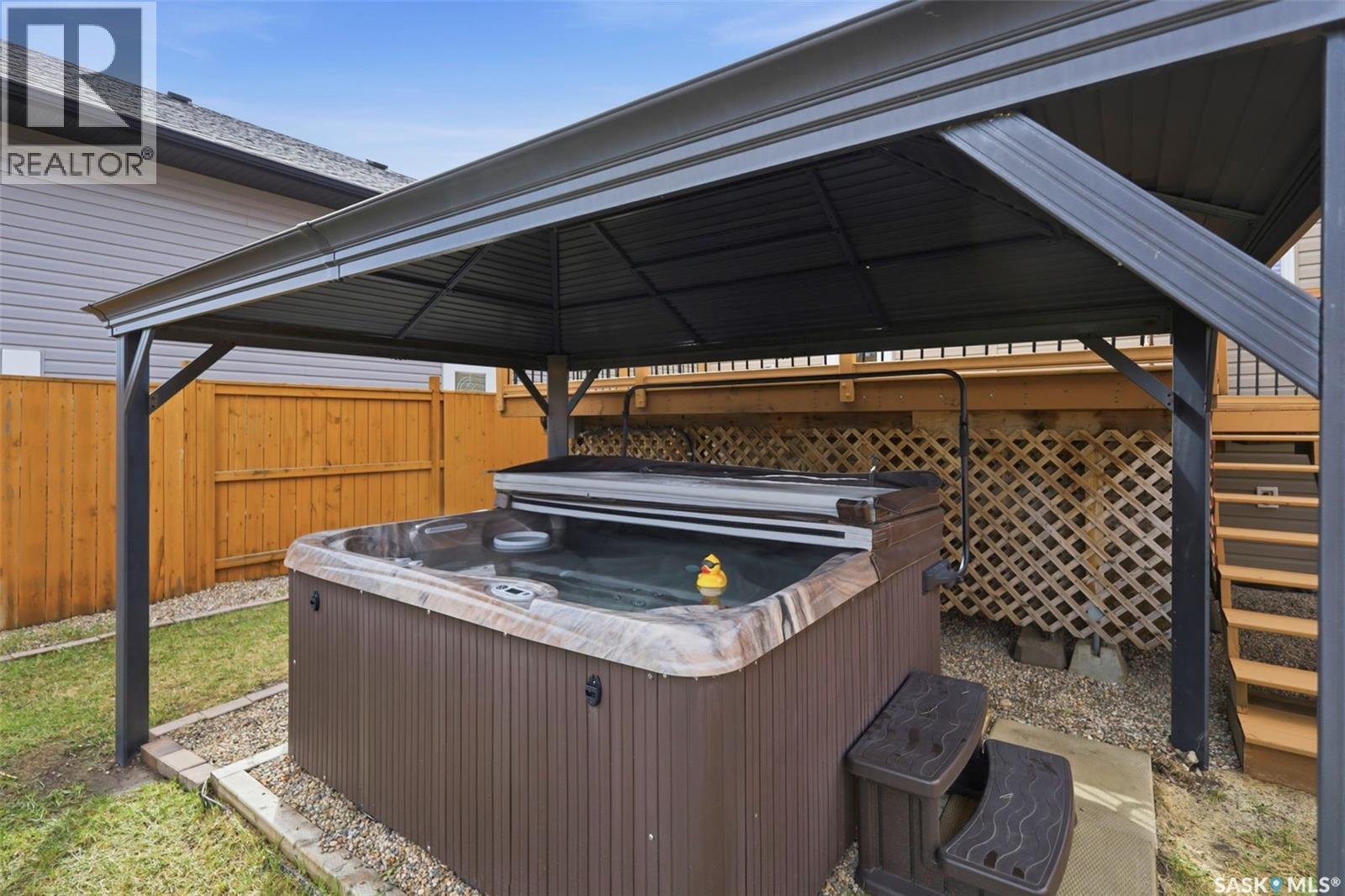 451 Henick CRESCENT - 27
