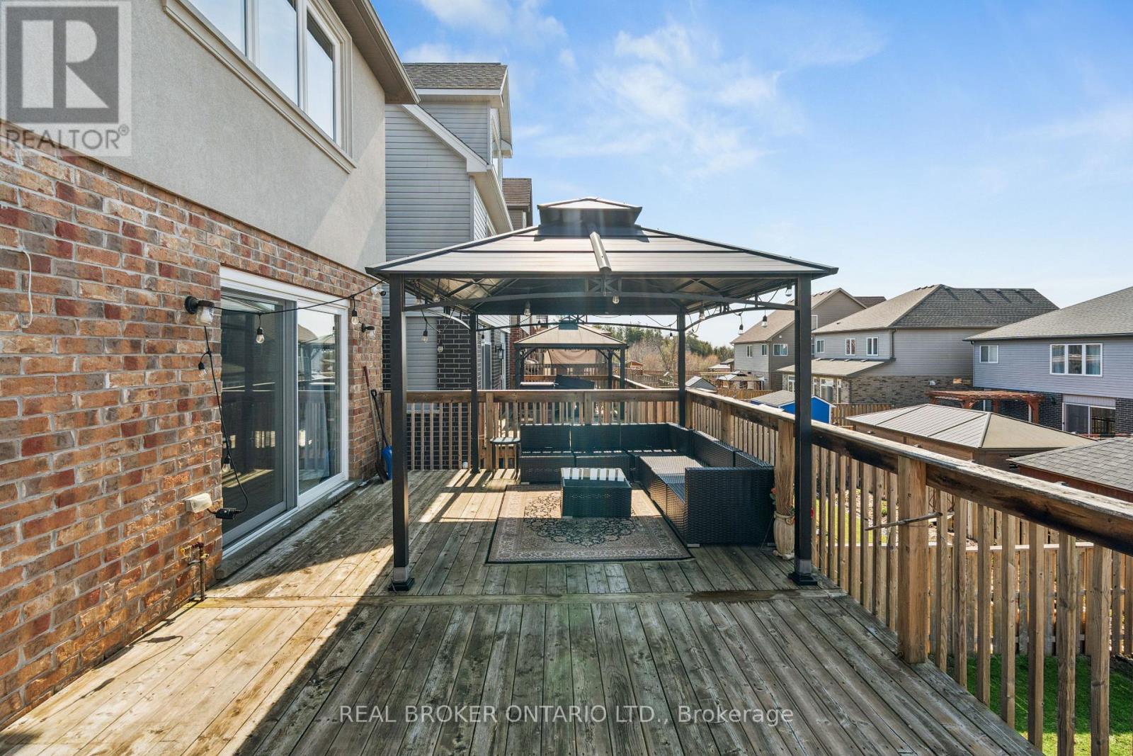 132 COKER CRESCENT - 36