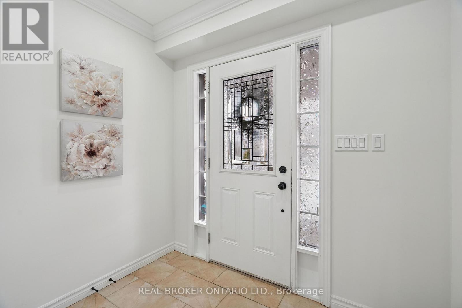 132 COKER CRESCENT - 5