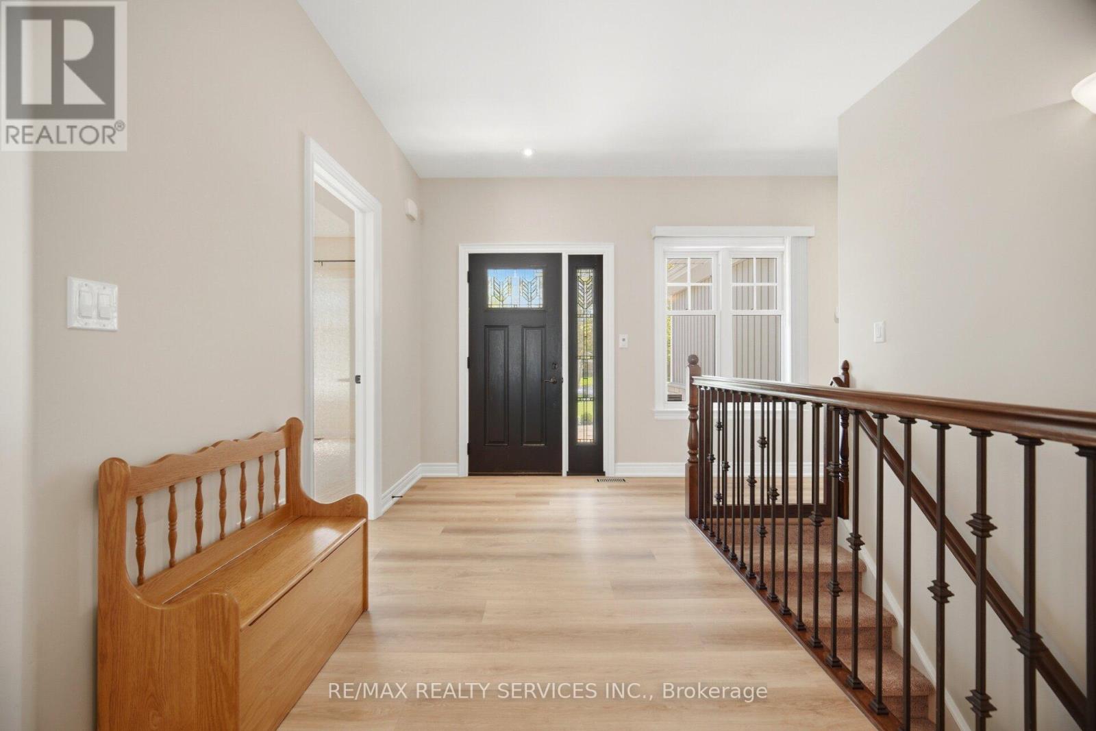195 BURLEIGH ROAD N - 22