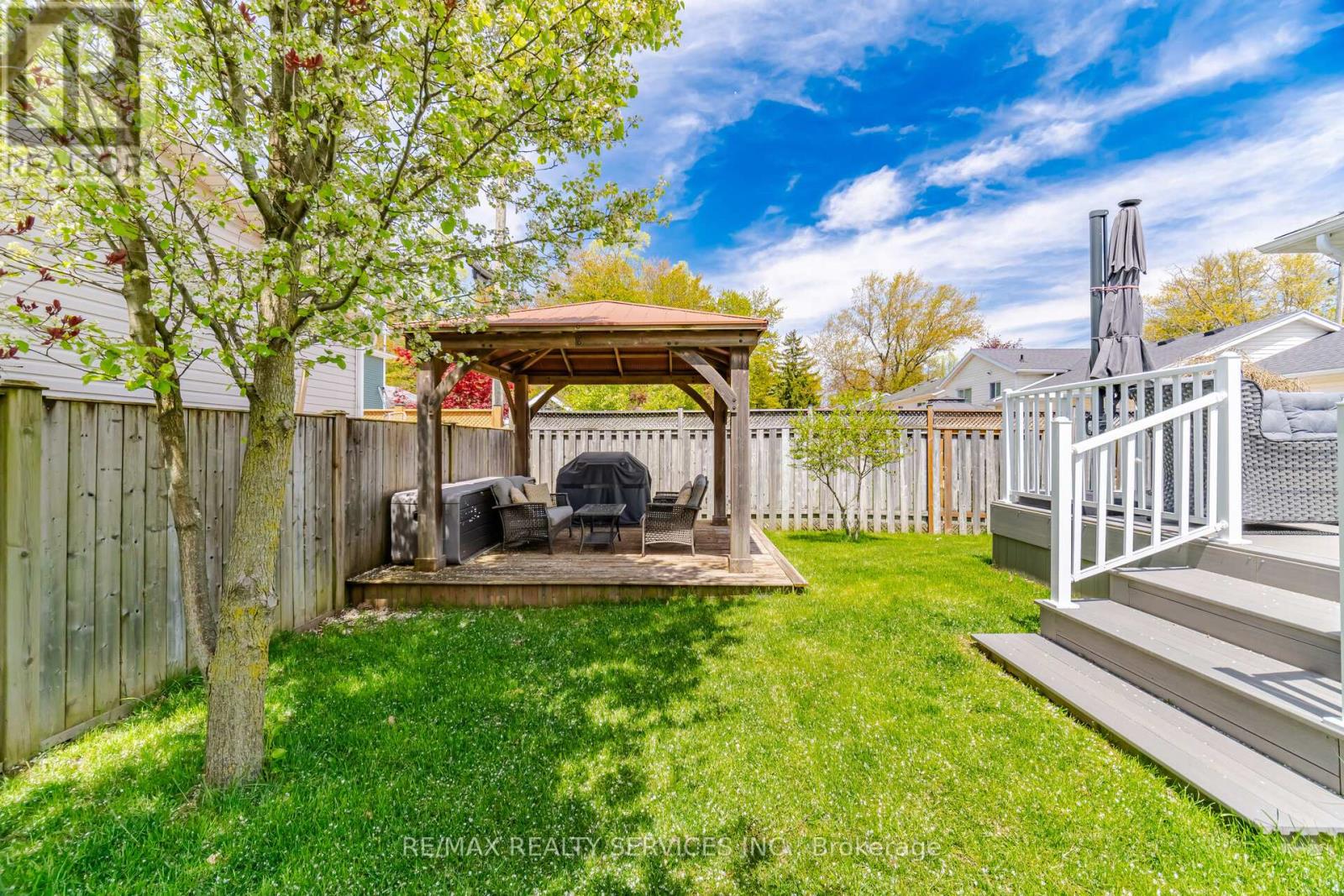195 BURLEIGH ROAD N - 31