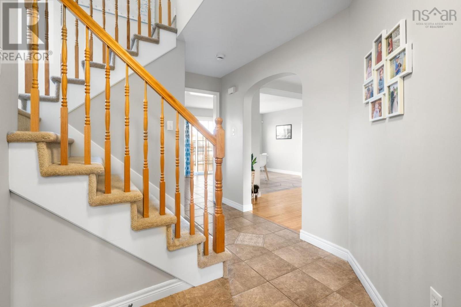 Property 8 of 51 of 72 Westfield Crescent