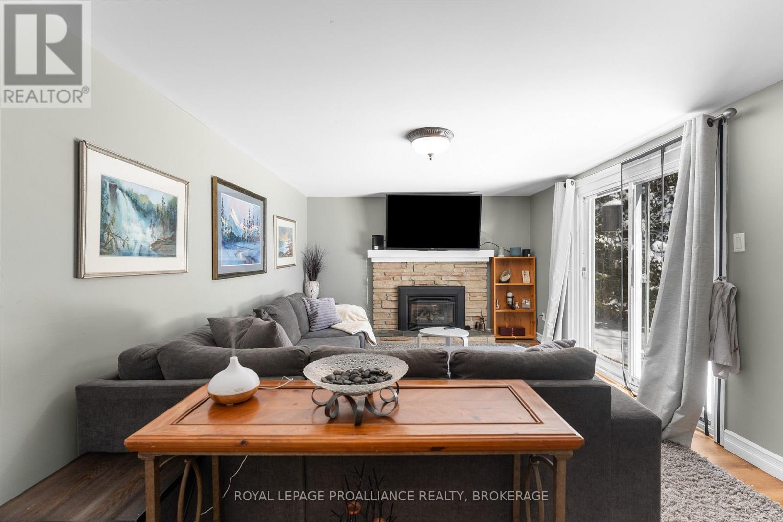 296 OLYMPUS AVENUE - 7