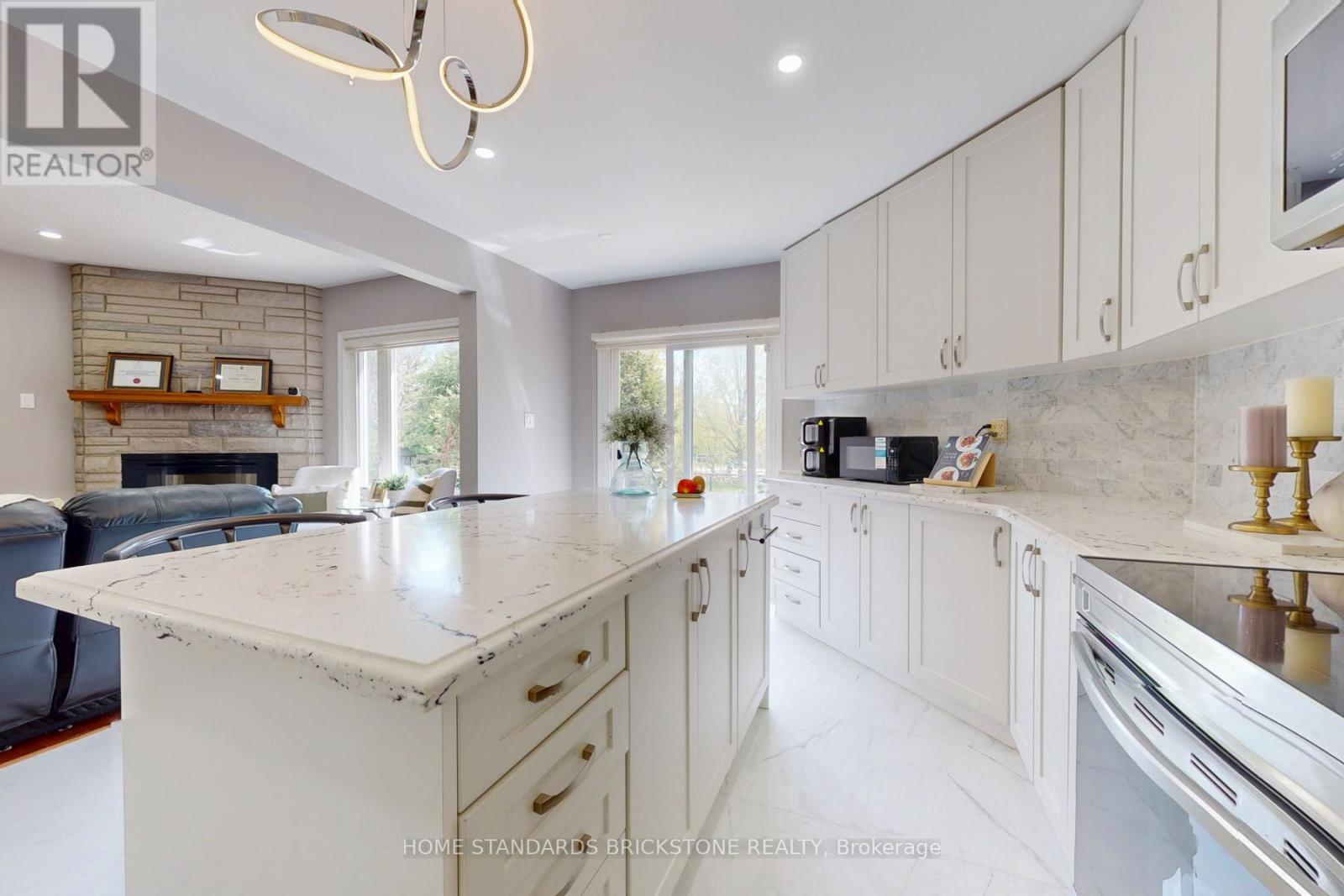65 SPRINGER DRIVE S - 19