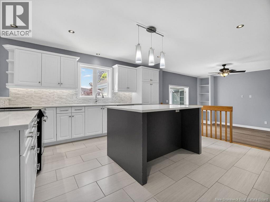 368 Gaspe Street - 10